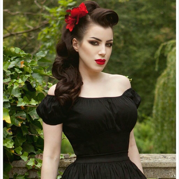 pinup peasant top